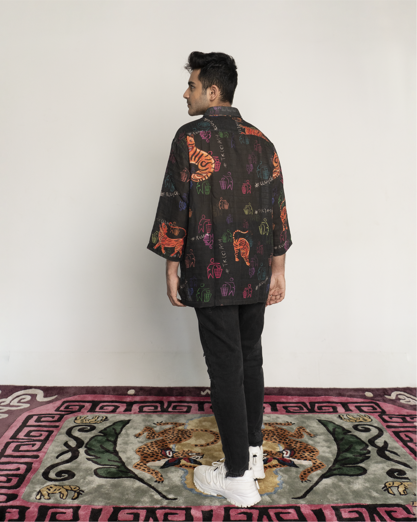 Trash Tiger - Unisex Shirt